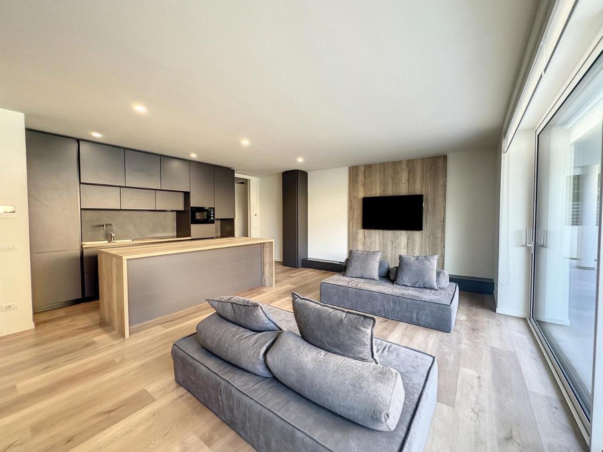 Ad Suite Apartment Riva del Garda Esterno foto