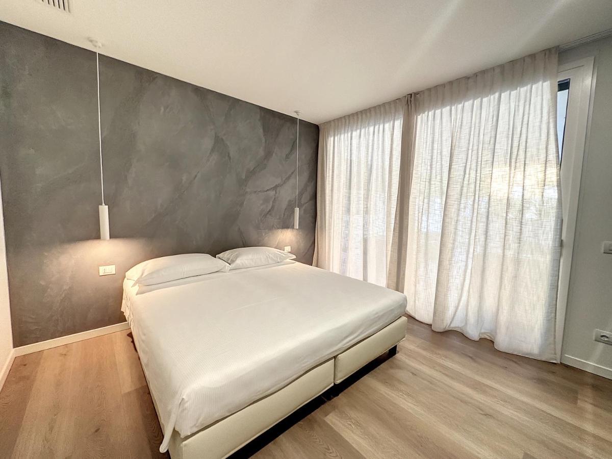 Ad Suite Apartment Riva del Garda Esterno foto