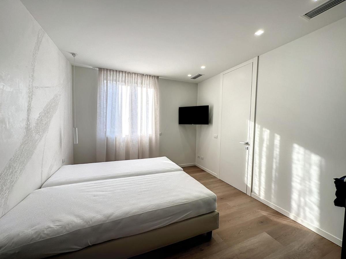 Ad Suite Apartment Riva del Garda Esterno foto