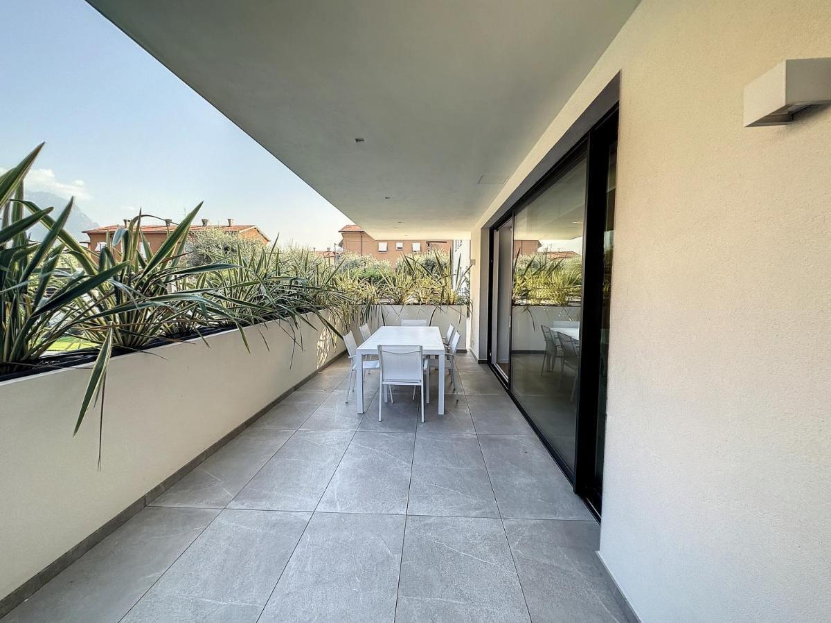 Ad Suite Apartment Riva del Garda Esterno foto