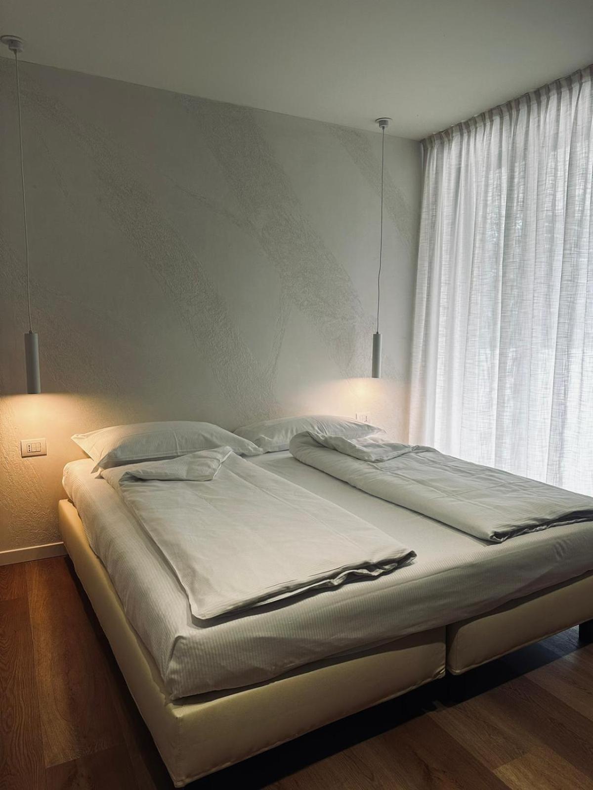 Ad Suite Apartment Riva del Garda Esterno foto