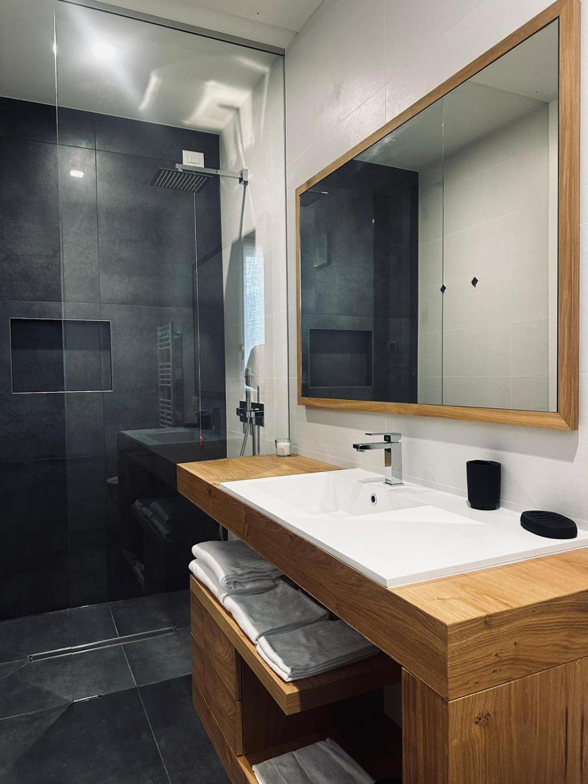 Ad Suite Apartment Riva del Garda Esterno foto